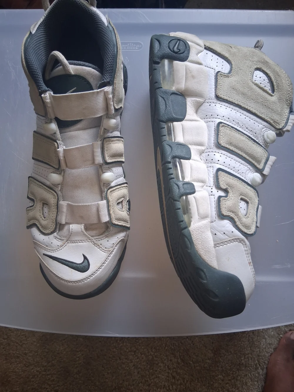 Nike Mens White and Green Uptempo Sneakers